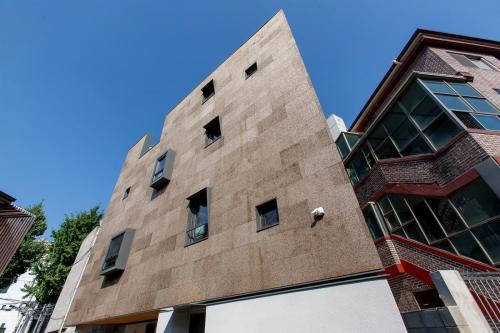 Decork Façade - Sungsan-dong House, Corea del Sud